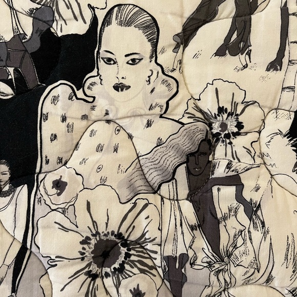 Handmade / Machine-Stitched Black and White Quilt with Models & Hot Pink Border - Picture 9 of 10